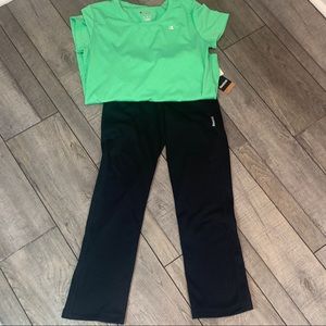 Reebok Sport Straight Leg Athletic Pants - Black Youth Small  NWT  w/free shirt